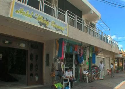 Fachada del hotel